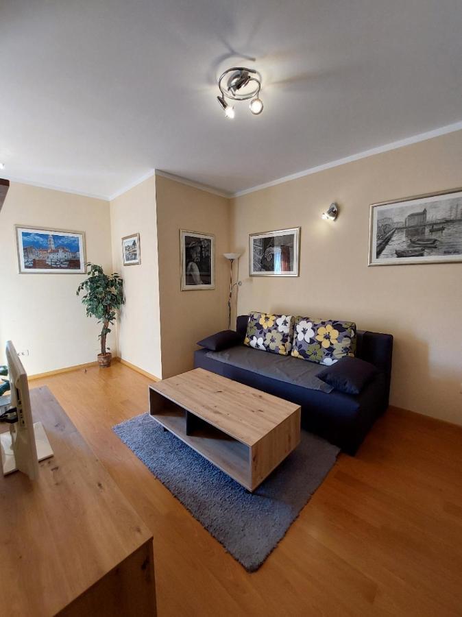 Apartments Maris Vranjic Esterno foto