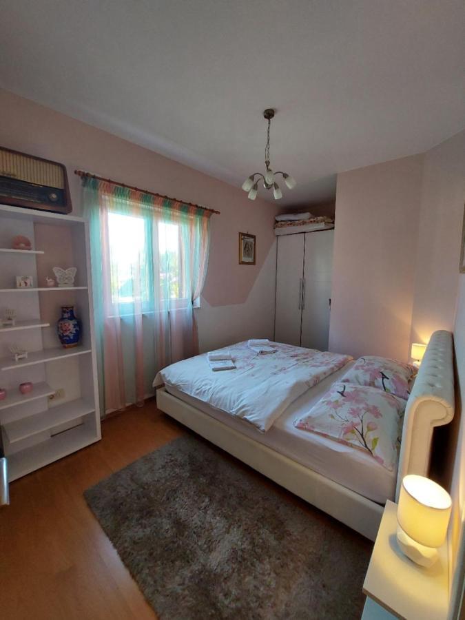 Apartments Maris Vranjic Esterno foto